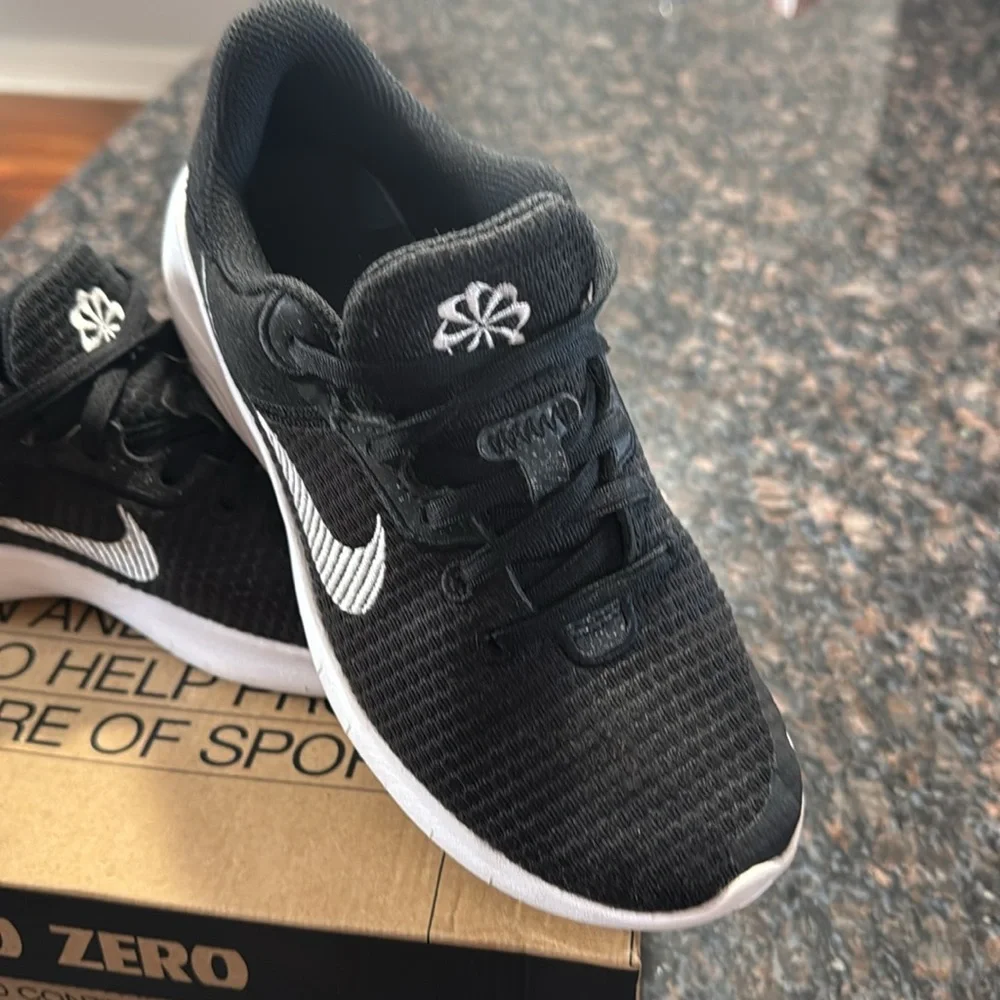 Nike Flex Experience RN 11 NN - Picture 2 of 5